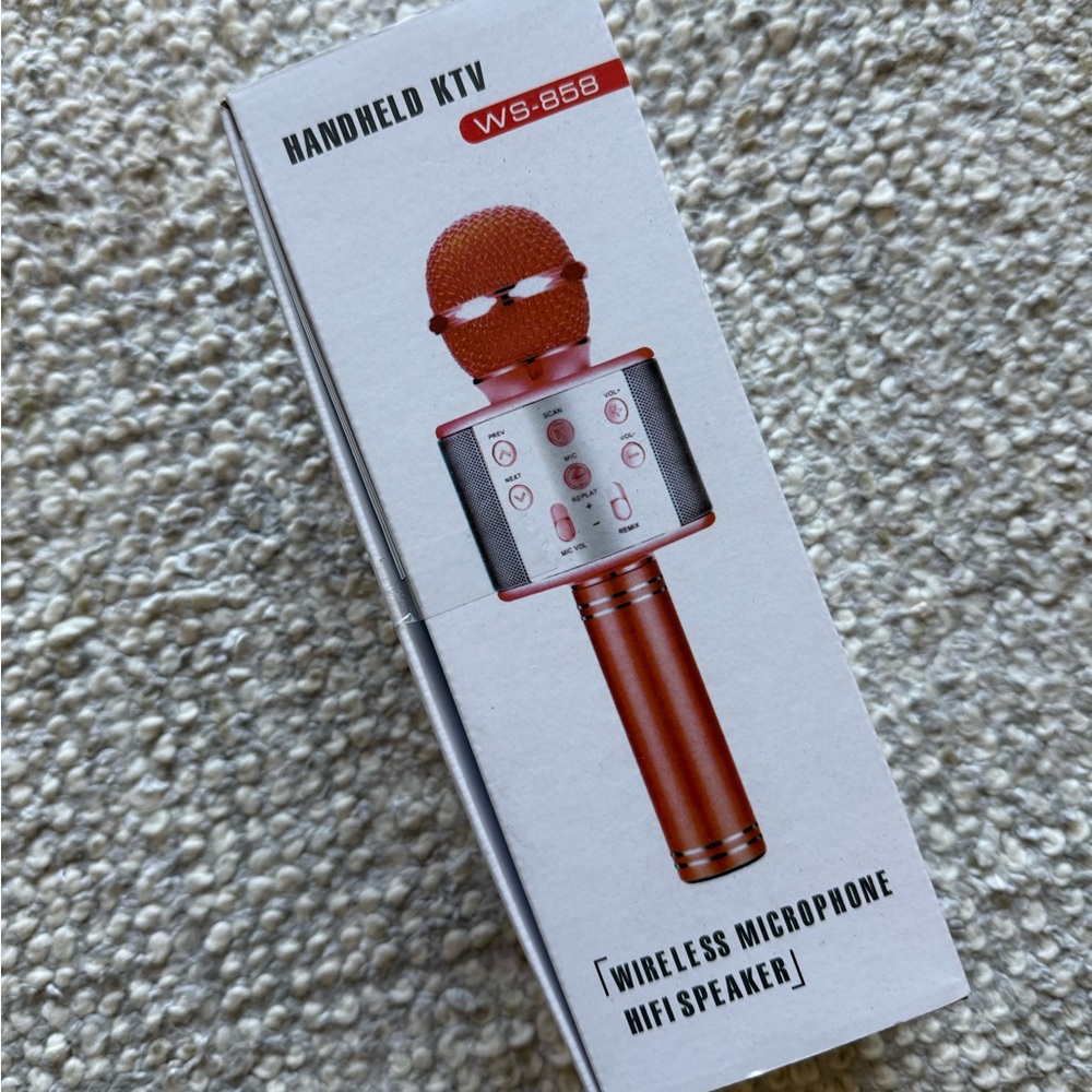 Handheld KTV WS-858 Wireless Microphone Hifi Speaker